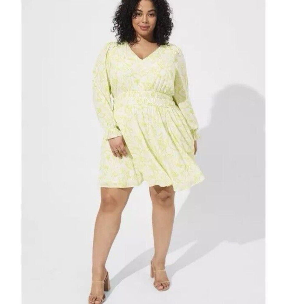Torrid White Neon Green Washable Gauze Long Sleeve Skater‎ Dress Size 3X